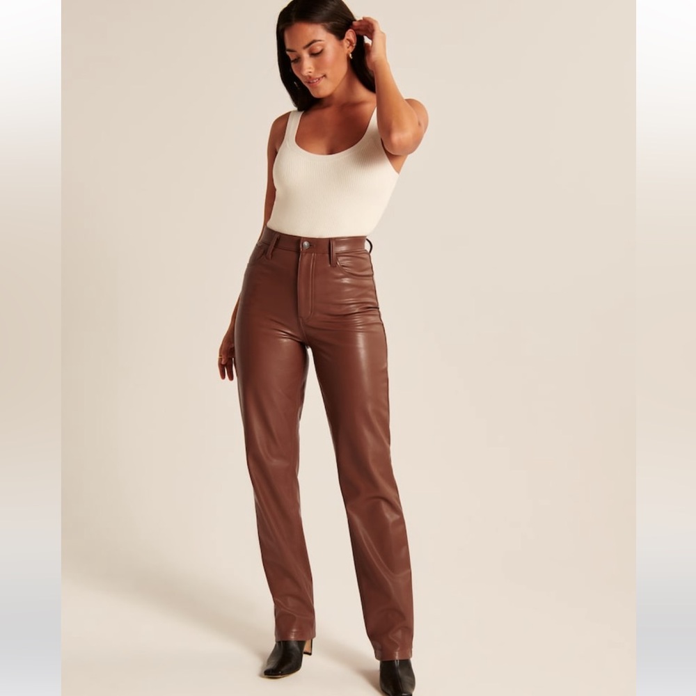 Curve Love Vegan Leather 90s Straight Pant